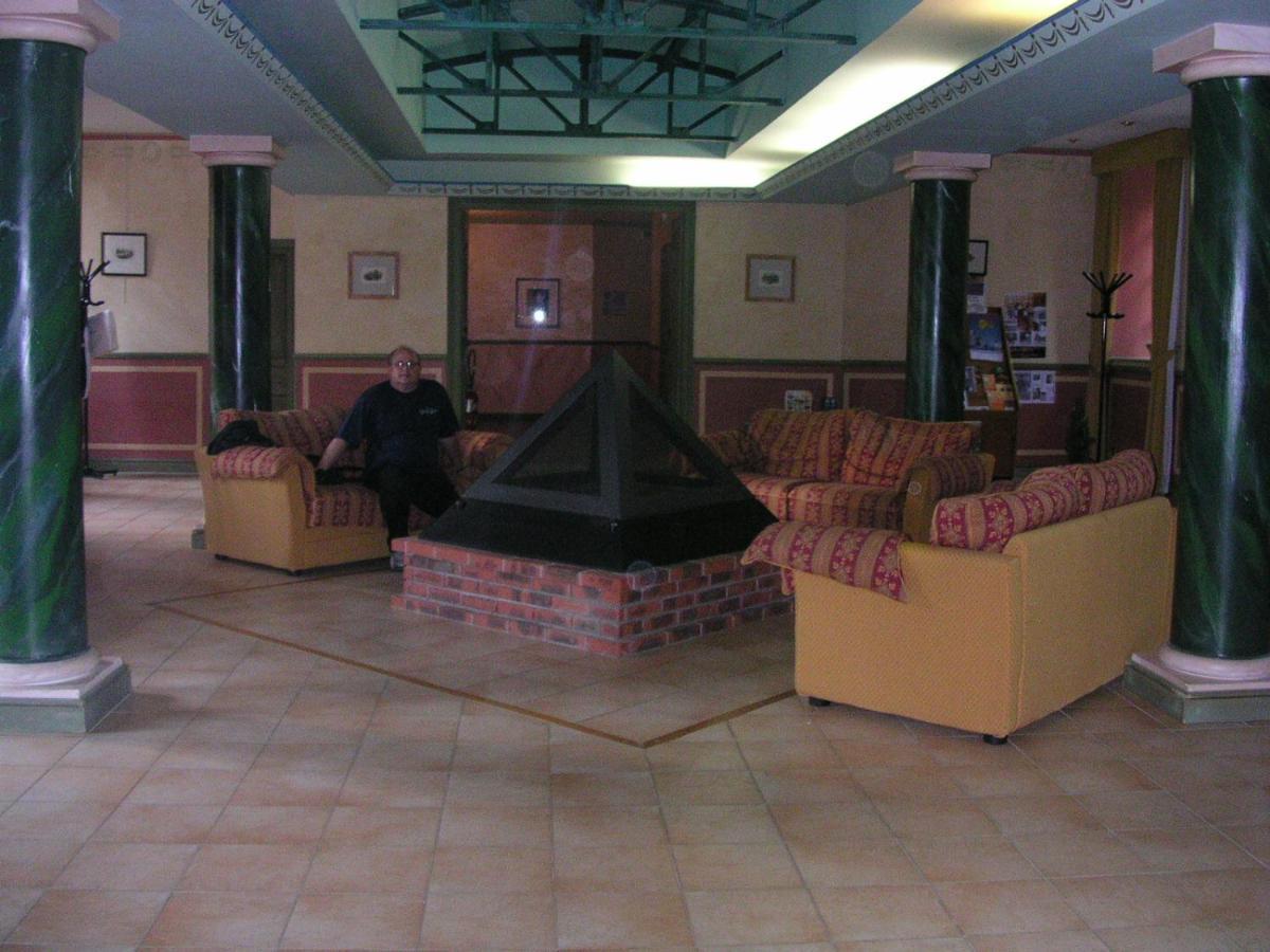 Appartement Chateau Des Gipieres Montbrun-les-Bains Eksteriør bilde